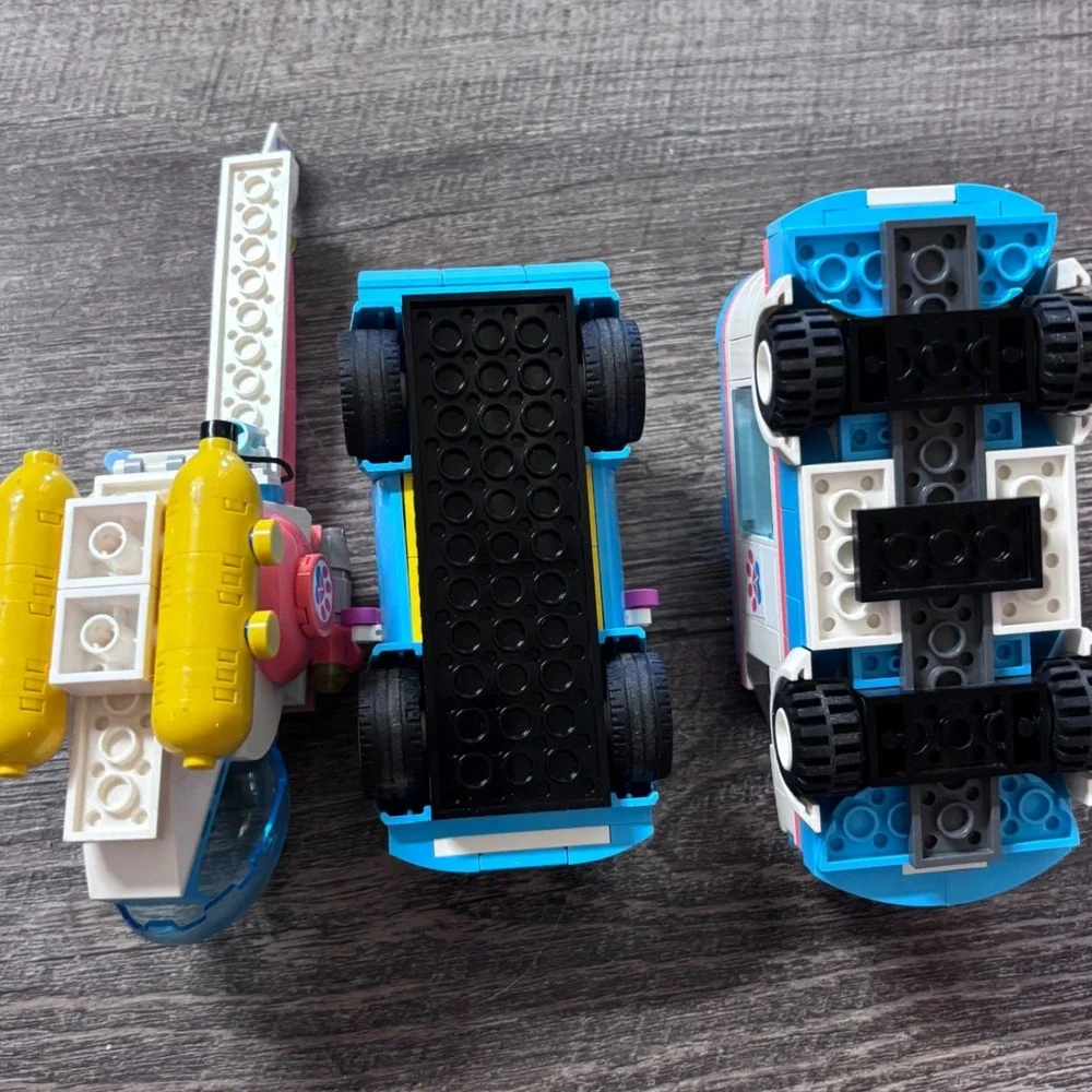 LEGO Friends Vehicle Lot Helicopter Ambulance Car Pet 41692 41445 41443 Sets